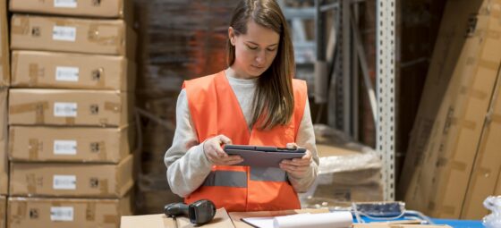 Warehouse automation systems in a modern fulfillment center